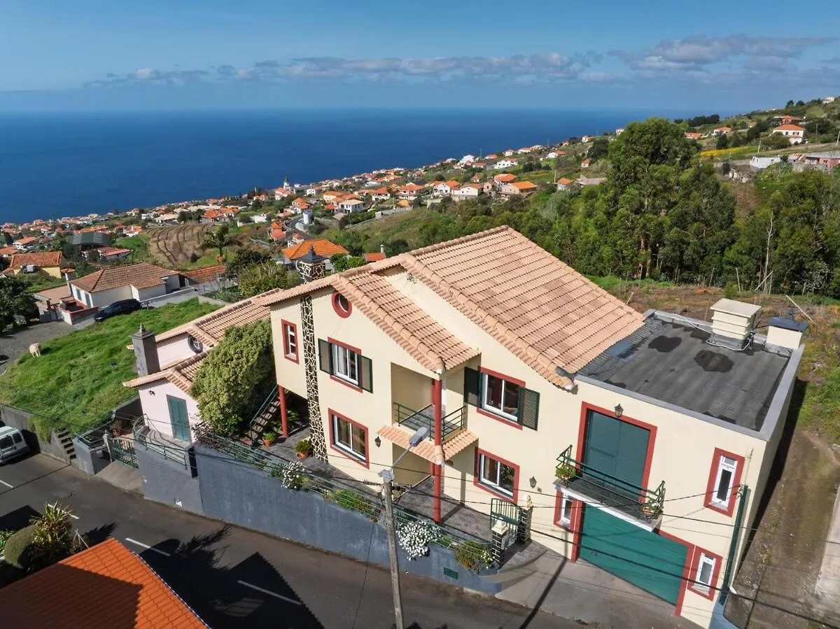 Calheta- Family Home Estreito da Calheta 0*,  ポルトガル